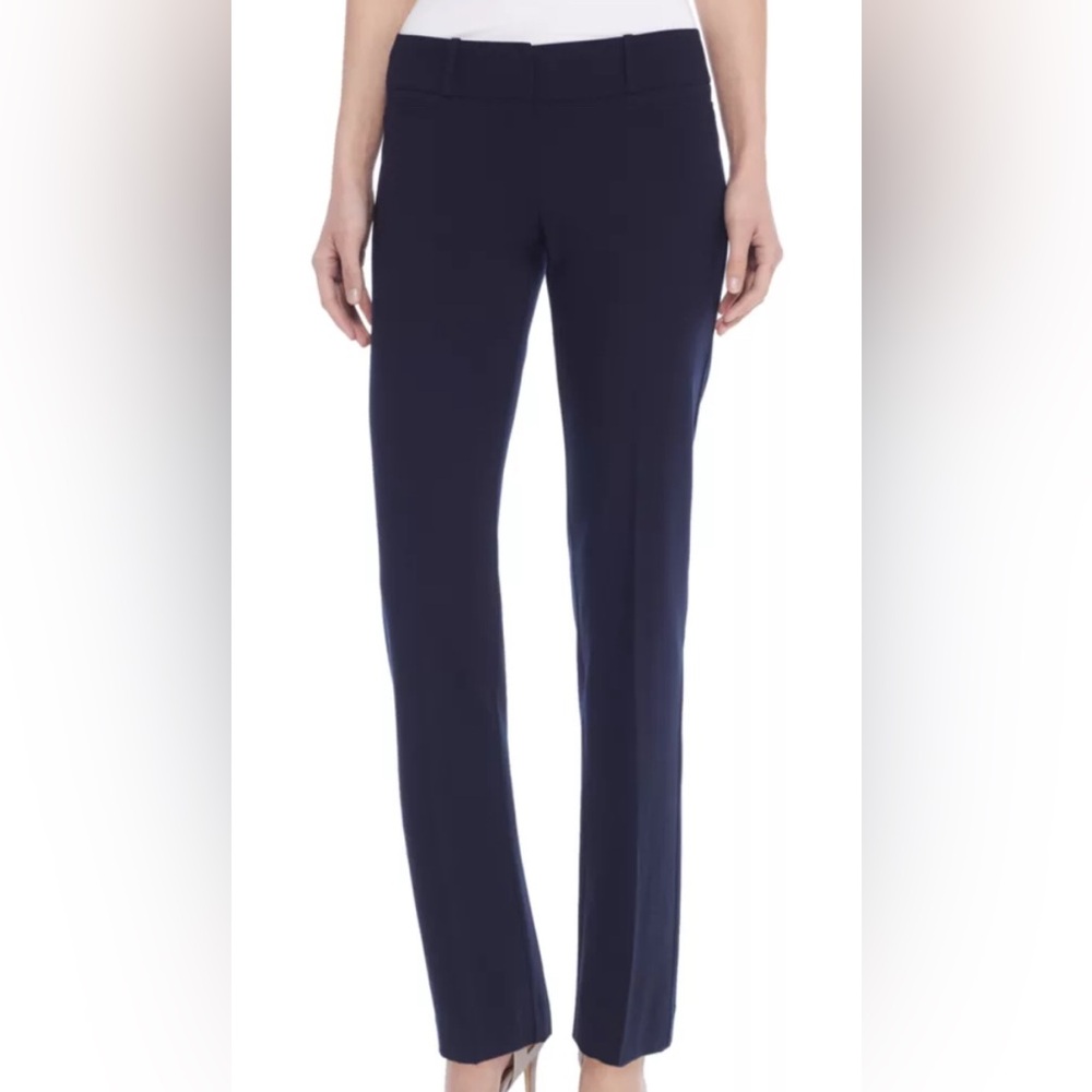 THE LIMITED "DREW FIT" Pants
Black- size 2R
Navy- size 2R